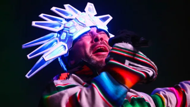 Jamiroquai.