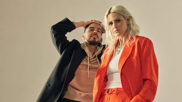 Mike Shinoda, fundador dos Linkin Park, e Emily Armstrong, a nova vocalista da banda, 2025.