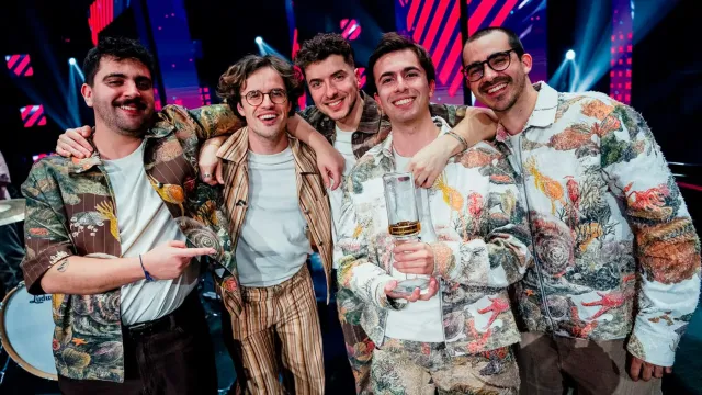 NAPA vencem o Festival da Canção 2025 com "Deslocado".