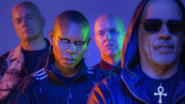 Skunk Anansie.